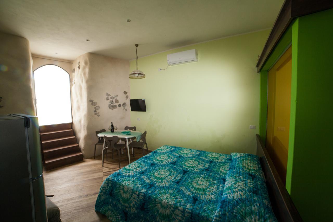 Balcone Sulla Spiaggia Cefalu Bagian luar foto