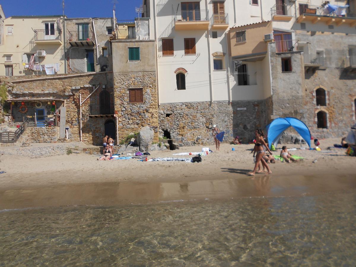 Balcone Sulla Spiaggia Cefalu Bagian luar foto