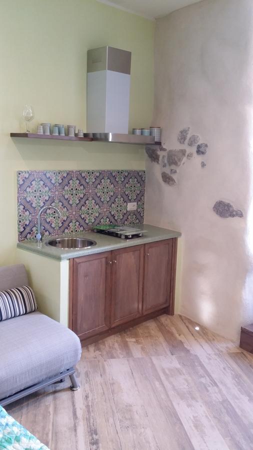 Balcone Sulla Spiaggia Cefalu Bagian luar foto