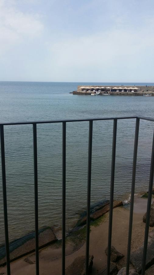 Balcone Sulla Spiaggia Cefalu Bagian luar foto